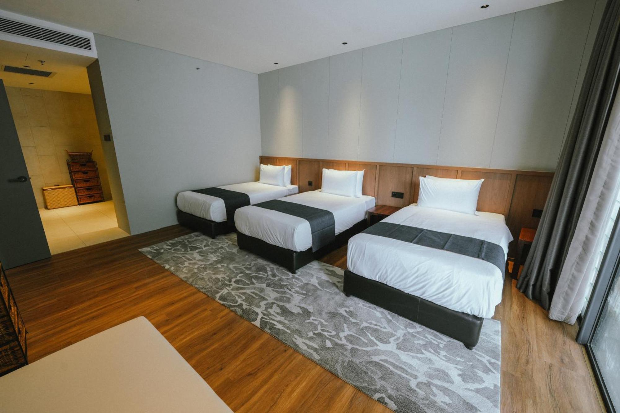 Roxy Beach Resort Sematan Eksteriør billede