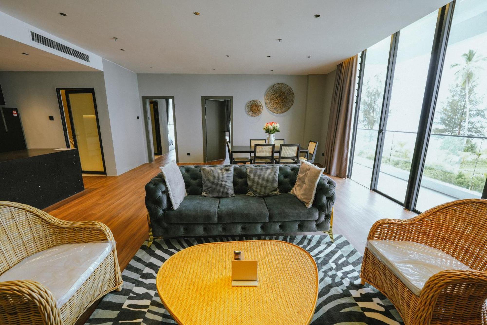 Roxy Beach Resort Sematan Eksteriør billede