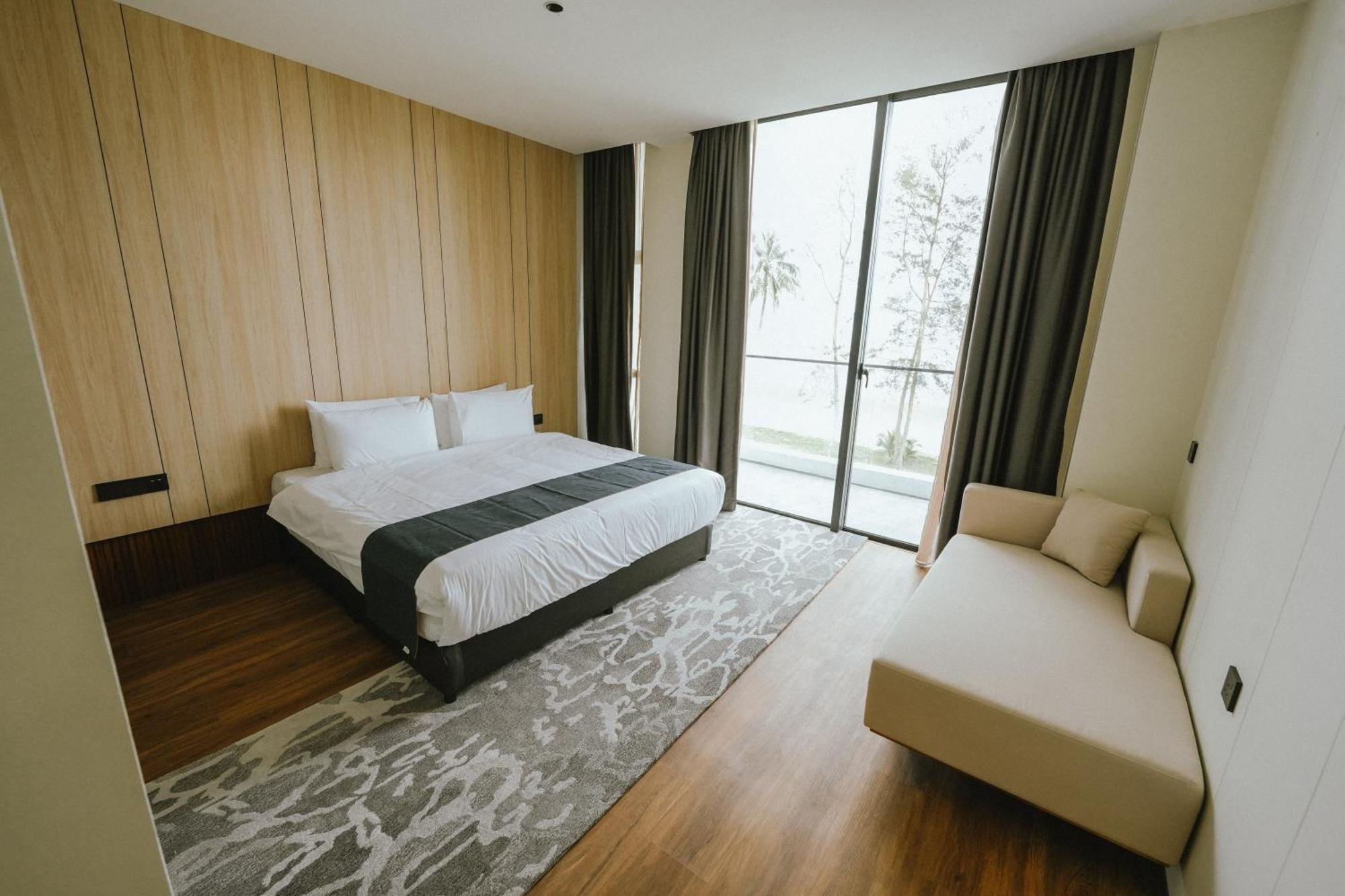 Roxy Beach Resort Sematan Eksteriør billede