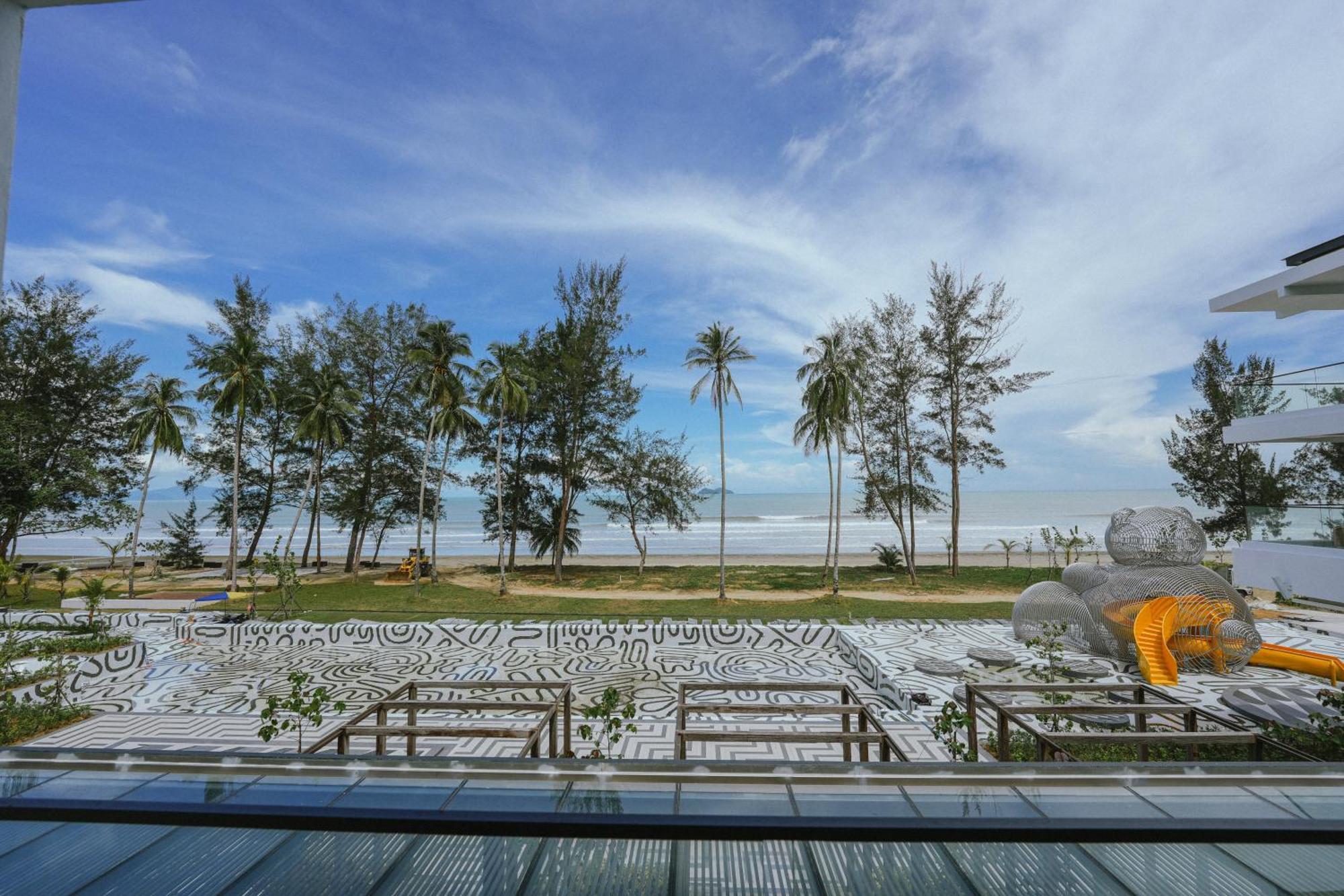 Roxy Beach Resort Sematan Eksteriør billede