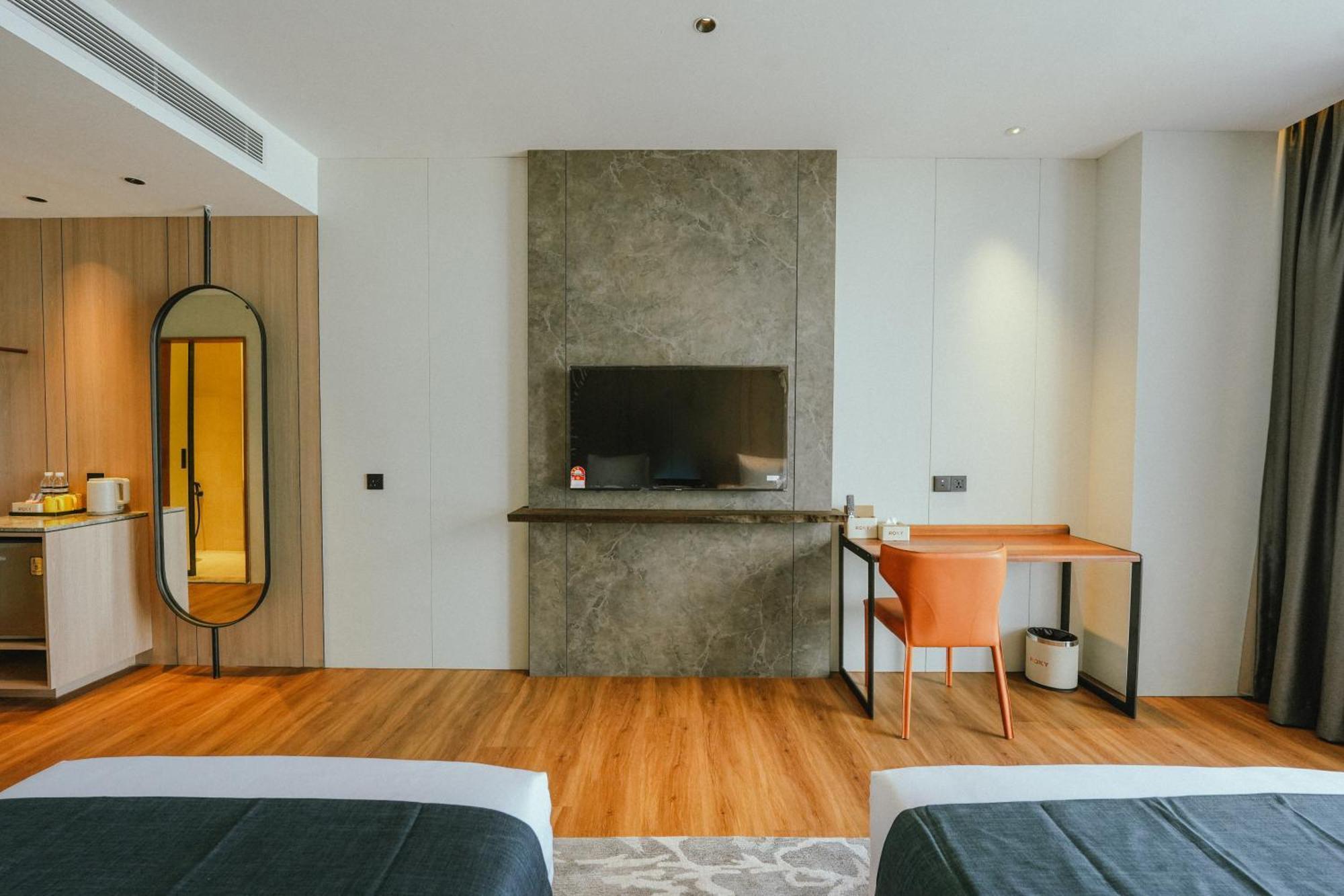 Roxy Beach Resort Sematan Eksteriør billede